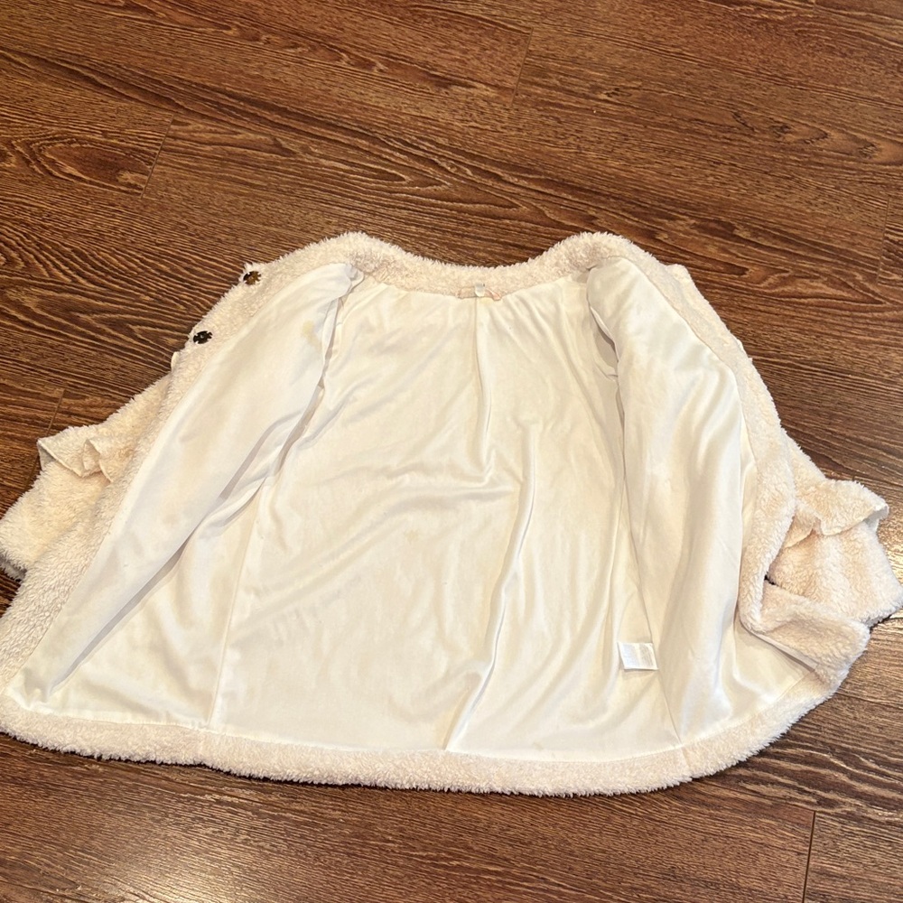 Cream Fuzzy Ruffle Sleeve Jacket - Picture 5 of 11
